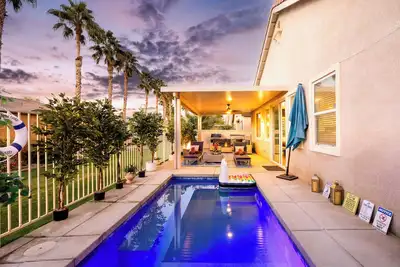 MusicLover LAKEside Pool, Game Room & Golf Course!