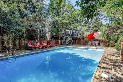 Image de Spacious Home With Private Heated Pool (2389)