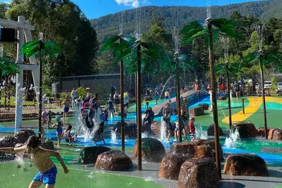 Image de Yarra Donna Cottage, next to Warburton Water World!