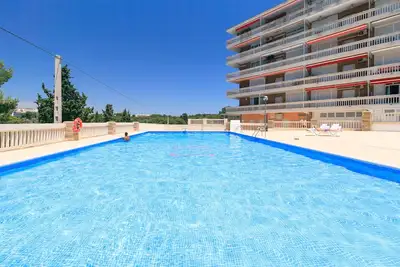 Image de Uhc Cye 6 · Apartamento en zona tranquila y piscina comunitaria