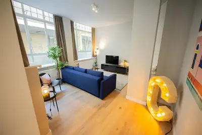 Image de Contemporary 3bdr Apartment Ws
