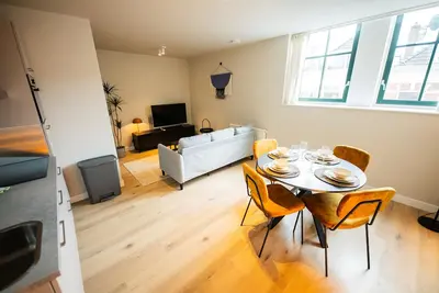 Image de Contemporary Stylish 3bdr Apartment Pka