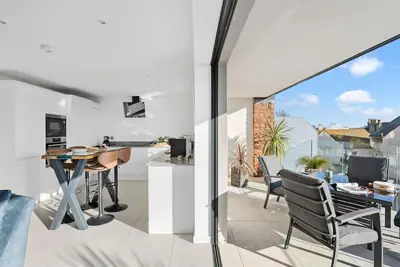 Image de Estuary View - luxury apartment with views across the Teign Estuary