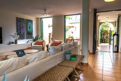 Image de Private beach access @ serene Casa Matilda