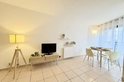 Image de 2 pièces plage et festival wifi / parking