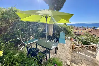 Image de T2 Mezzanine - Pleine Vue Mer - Lavandou Centre