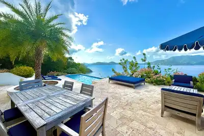 Image de Eco-Luxury Paradise with Amazing Views & Pool