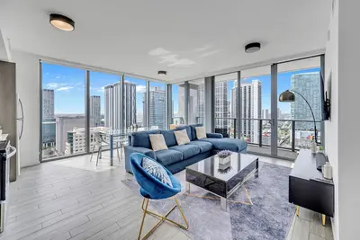 Image de Spacious 3 Beds / 3 Baths Apartment Heart Of Miami. Heated Pool / Fitness Center