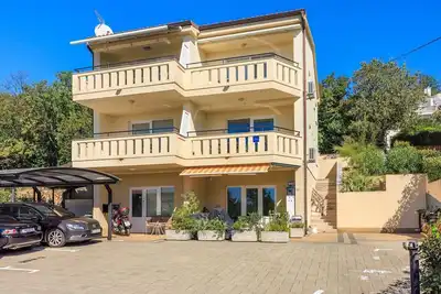 Image de Appartement lumineux à seulement 400 mètres de la plage avec une vue magnifique sur la mer