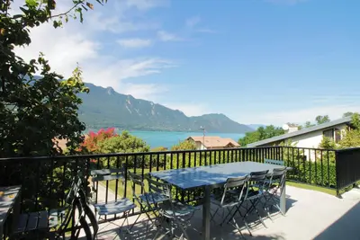Image de Confortable villa avec vue sur le Lac du Bourget