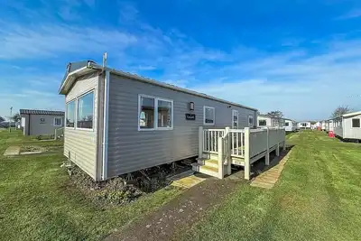 Image de Cosy caravan with decking at Golden Sands Haven Holiday Park ref 63009rc