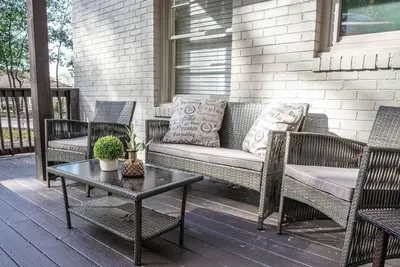 Image de Vulcan View C- Private Parking\/Balcony\/King Bed