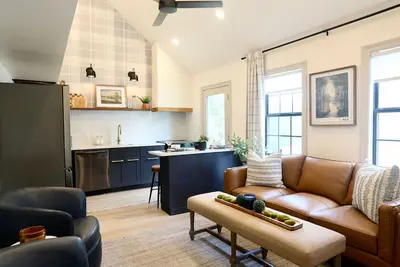 Image de House 2. 6 miles from Ole Miss + 3 miles to The Square + King Beds + Remodeled