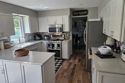 Image de Spacious 4-bedroom house with WiFi and Ac in awesome Minneapolis