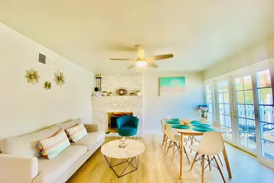 Image de Charming 4-bedroom house with Pool, WiFi and  in delightful Placentia