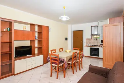 Image de Appartement confortable de 2 chambres à.