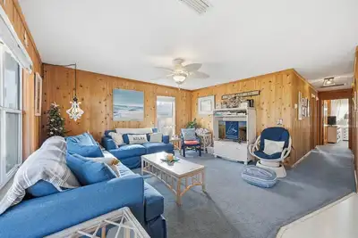 Image de Surfsong | 750 ft to the beach | Community Pool