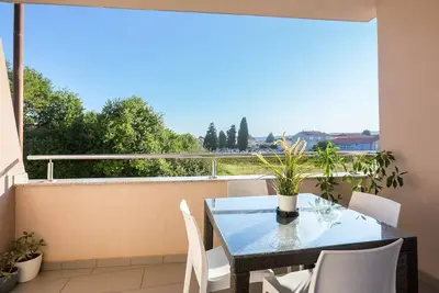 Image de Medulin 2-Bedroom Apartment with Balcony & Free Parking – 5 Min to Bijeca Beach