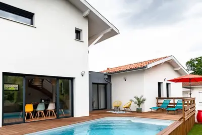 Image de Villa Luxe vue Bassin, Plage et Piscine chauffée