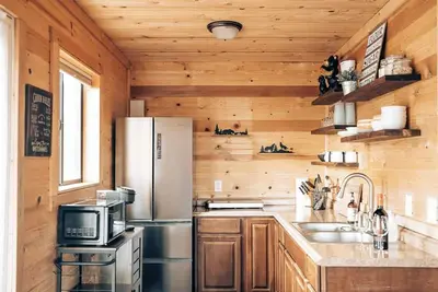 Image de Camp Gnaw: A bite-sized Wilderness Retreat