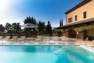 Image de Stunning villa with pool in the Marche countryside, just 10 minutes from the beaches of Senigallia
