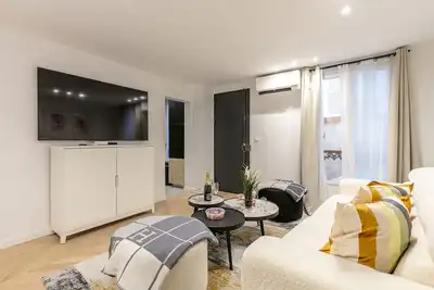 Image de Unique Maison D Exception- Ecole Militaire -2br-2t - 4 people