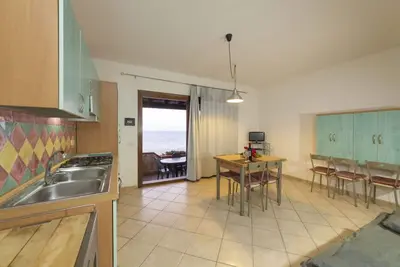 Image de Joli appartement dans une maison de vacances avec climatisation, Tv et parking