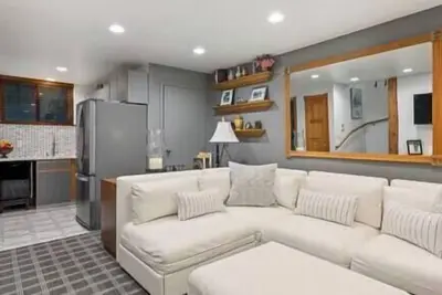 Image de 2 Extra Den w/Queen Aspen Core Condo. Balcony