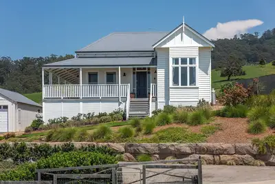 Image de Just Listed - Family friendly 4-bedroom property, spectacular rural views