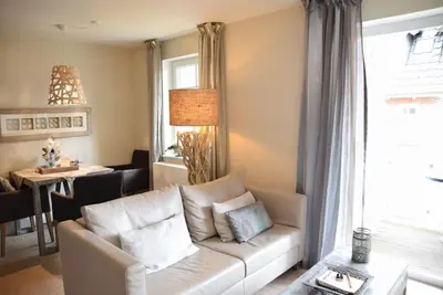 Image de Beautiful vacation apartment near the beach and village pond in Wenningstedt