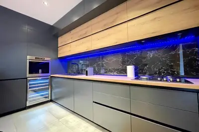 Image de \"Experience Luxury and Comfort at Lebada Lake Residence, Romania! \"