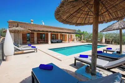 Image de Finca Can Roca with breathtaking views in the center of Mallorca