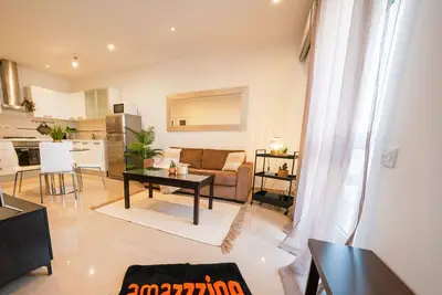 Image de Stylish Apartment right by the Sliema Promenade