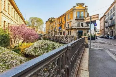 Image de Stylish New Loft in Milan – Comfort Meets Elegance\n