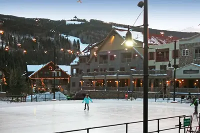 Image de Updated penthouse, pool view, near slopes