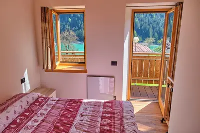 Image de Lake view two-room apartment