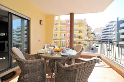 Image de Quinta das Palmeiras 2-bedroom apartment Cn-209