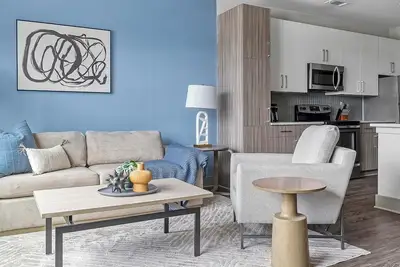 Image de Landing | Stunning 2bd, Pool, Rooftop Lounge