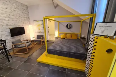 Image de Be Magenta, Art Home - Yellow style - Near Milano, Rho Fiera, Malpensa