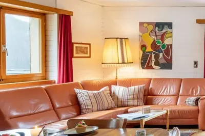 Image de Chasa Moffa: Spacious 5. 5-room flat in VnĂ with panoramic views and private sauna