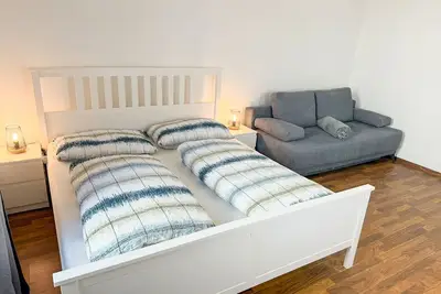 Image de Appartement-Basic-Salle de bain privée séparée-Vue sur Jardin