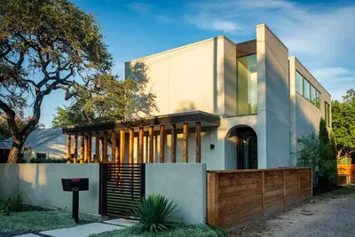 Image de Dt Luxury Oasis W Pool & Gym