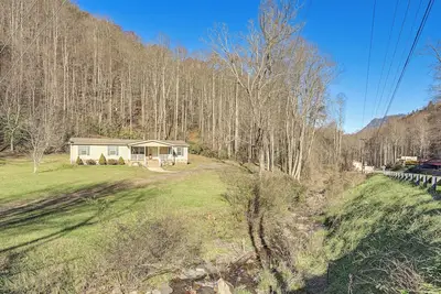 Image de Creekside Haven w/ Fire Pit Near Nantahala River