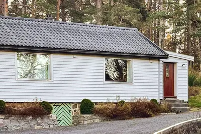 Image de Belle maison de 2 chambres à Færvik