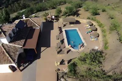 Image de Maison de campagne \"Piedras Blancas\" avec vue sur les montagnes, piscine privée et Wi-Fi