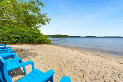 Image de On bike path with private beach, Ac, Free Linens—4 bedrooms & 2 bath