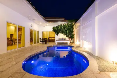 Image de Villa Franken - Luxury 2br Pool Villa Pratamnak Soi 5/6