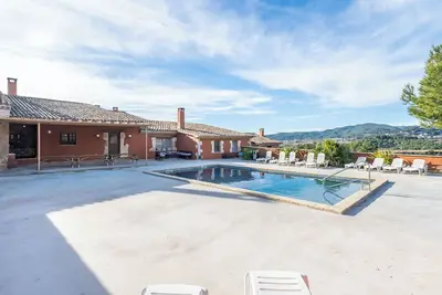 Image de Maison de campagne \"Can Cruset\" avec vue sur les montagnes, piscine privée et Wi-Fi