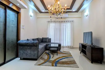 Image de Book an Entire Spacious 3 Bedroom unit in the most prime area of Banani Dhaka