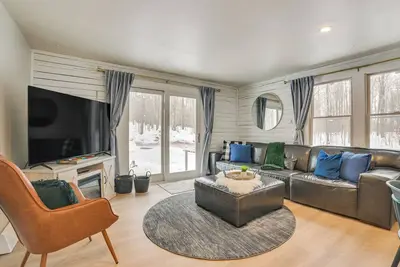 Image de 22 Mi to Boyne Mountain: Home w/ Fire Pit!